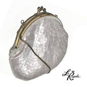 La Regale LTD Mother of Pearl Beaded Snap Clutch ✨